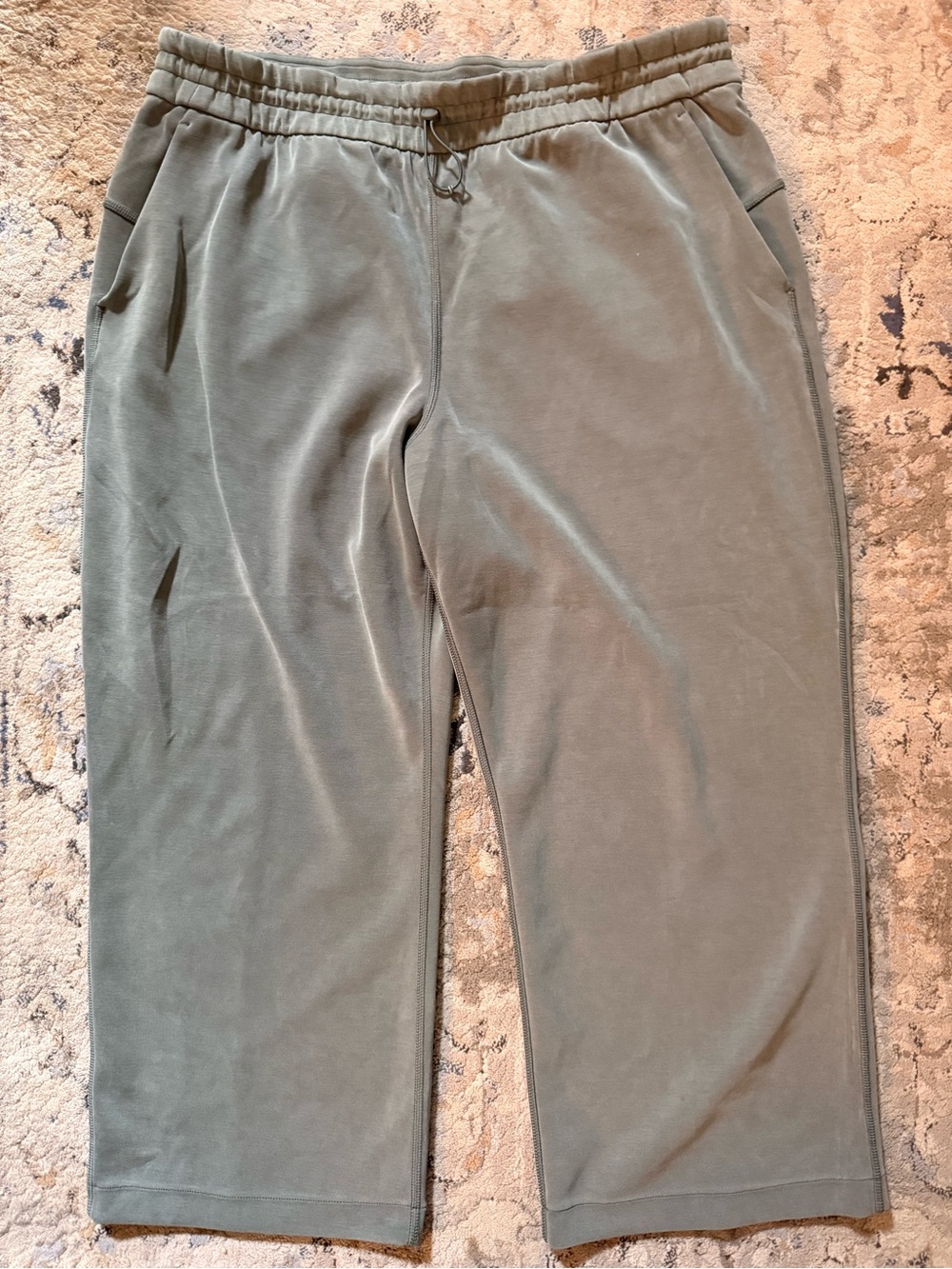Lululemon Softstreme High-Rise Straight-Leg Pant Size 14